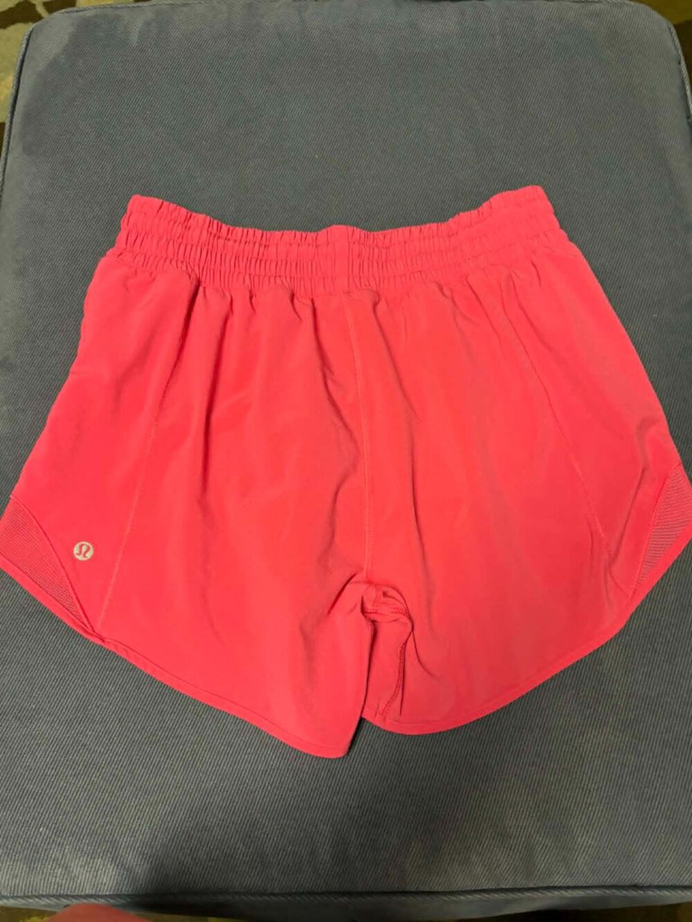 Lululemon Hotty Hot High-Rise Lined Short 4" Size 6 Coral Pink - Picture 3 of 4